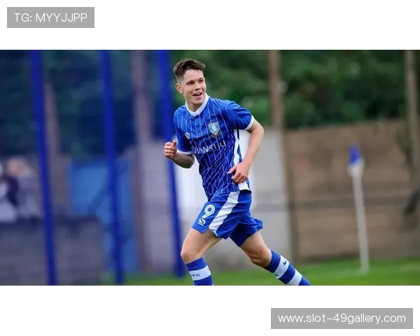 中国足球星二代崛起:新一代球员如何继承父辈荣耀挑战未来之路 中国足球星二代崛起:新一代球员如何继承父辈荣耀挑战未来之路