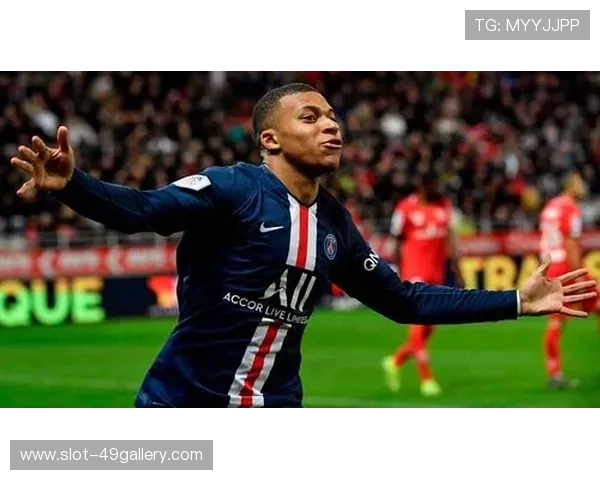 全球足球高颜值球星精选合集 盘点最具魅力的足球天才风采